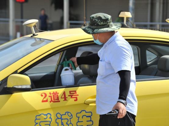 今年起,c1駕駛證迎來(lái) 2取消 1增加 制度,望車(chē)主們互相轉(zhuǎn)告